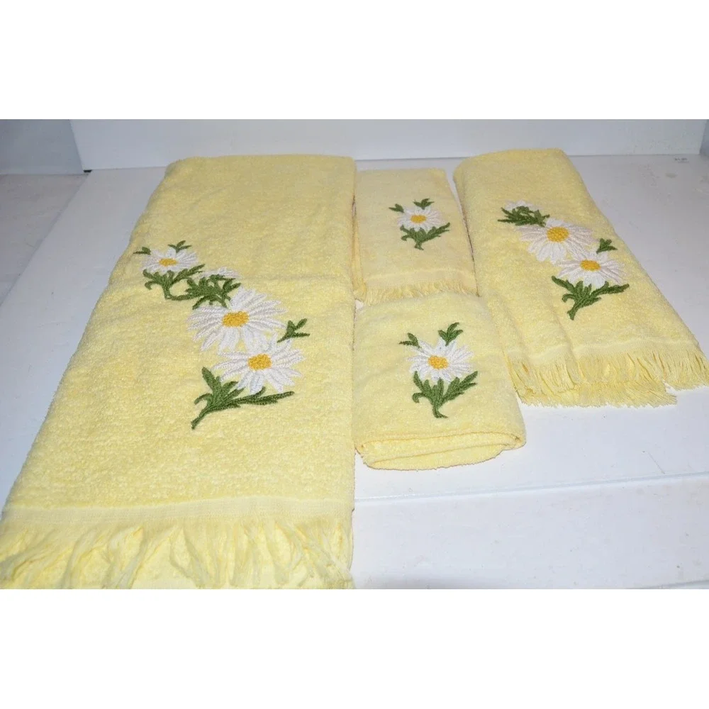 Vtg 70s Set Cannon Daisy Fringed Bath Hand Towels Wash cloth Yellow